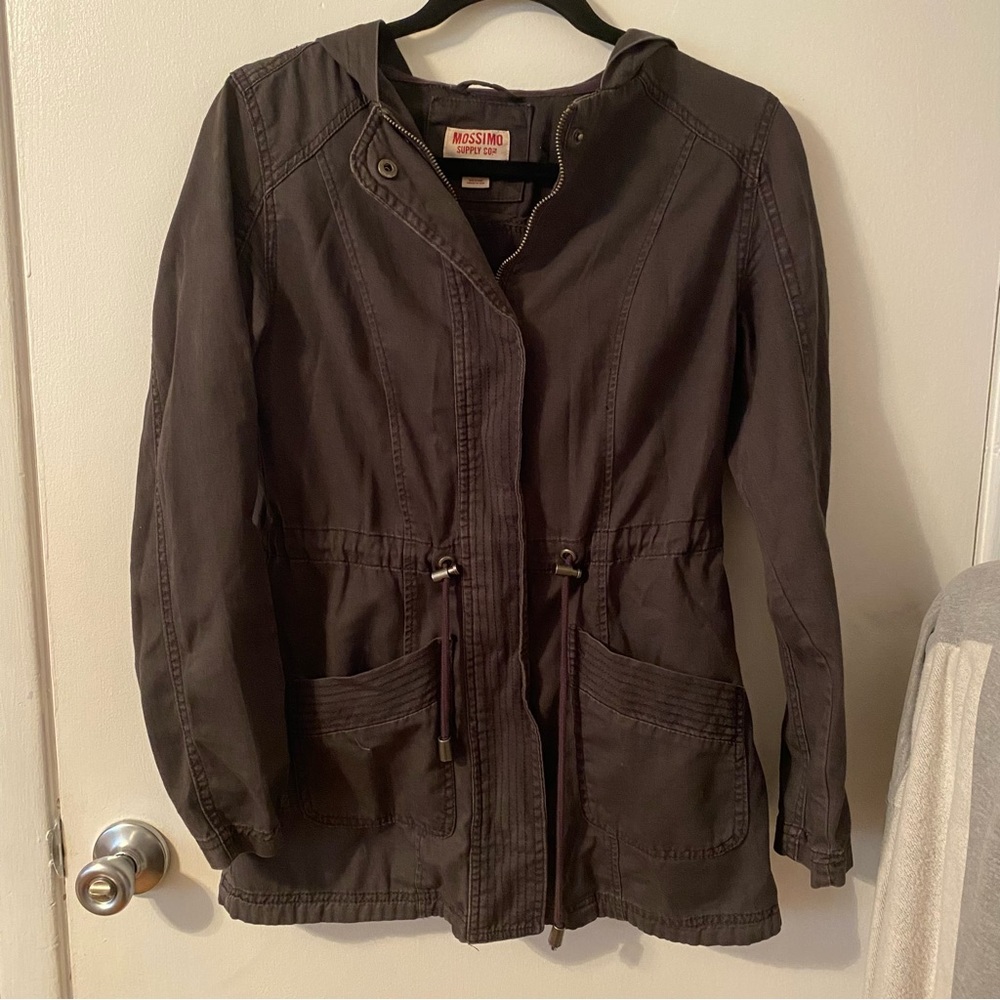 Grey lightweight jacket🌧️